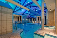 Gloucester Robinswood Hotel by Sunday - piscina