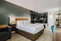 SureStay by Best Western Morgan Hill - parking