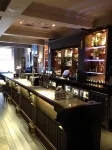 Golden Lion Hotel - bar