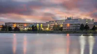 Holiday Inn ST. John's Conference Centre Các khách sạn gần Memorial University of Newfoundland