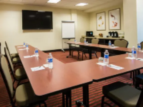 代託納海灘凱悦嘉軒酒店 - 海濱