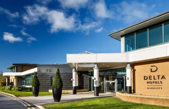 諾丁漢貝爾弗裏酒店及水療中心