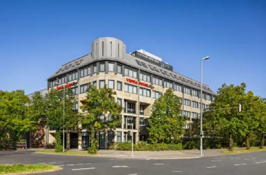 アルコーナ リビング ミュンヘン のホテル