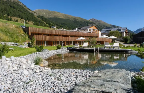 賀萊城堡英蘭加多奴酒店