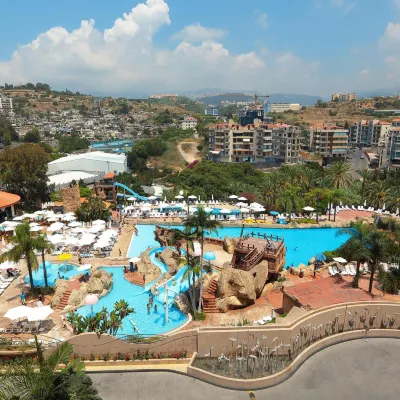 Le Royal Hotel - Beirut Hotels near Mohammad Al-Amin Mosque