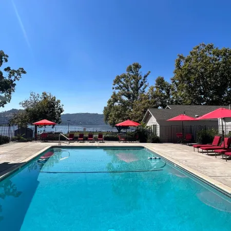 Clear Lake Cottages & Marina