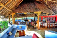Pongwe Beach Hotel - Bar