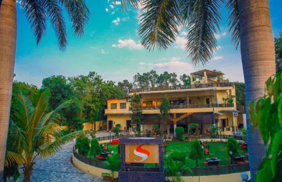 薩加爾沙洛伊酒店