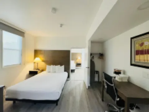 Ramada by Wyndham San Diego Airport Các khách sạn ở San Diego