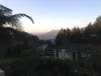 Emafini Country Lodge - Mountain view