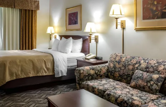 柯克斯維爾凱藝酒店