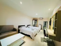 Golden House Service Apartment - Apartments