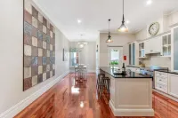 Grandview Accommodation - the Flaxley Apartments