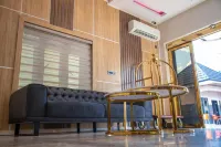 Merzino Palace 烏約住宿飯店