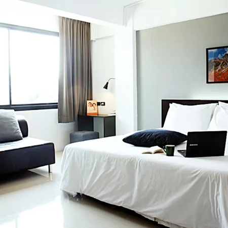Izen Budget Hotel & Residence