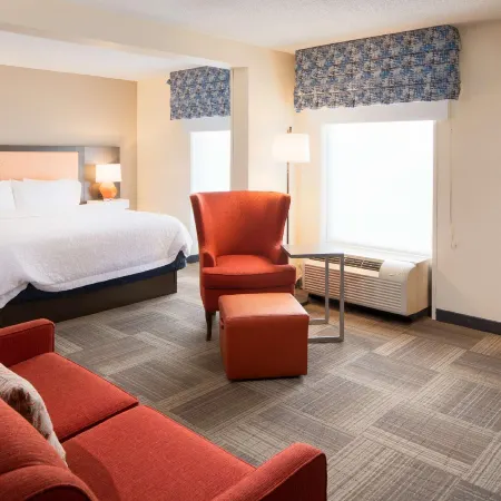 Hampton Inn Charleston-Southridge