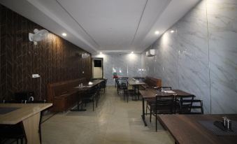 Hotel Classic Bar & Restaurant