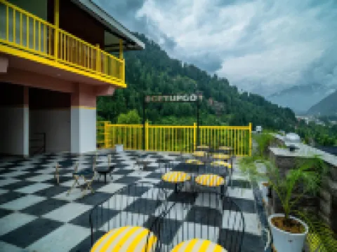 The Hosteller Old Manali, Manu Temple Hotels in Kullu District