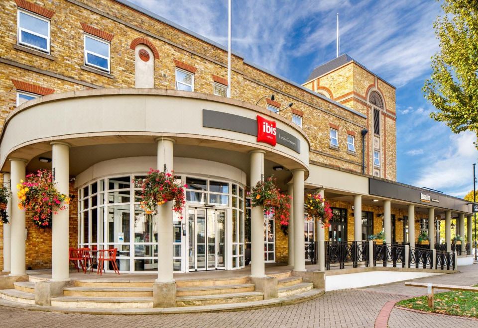 Ibis London Greenwich Hotel Over view