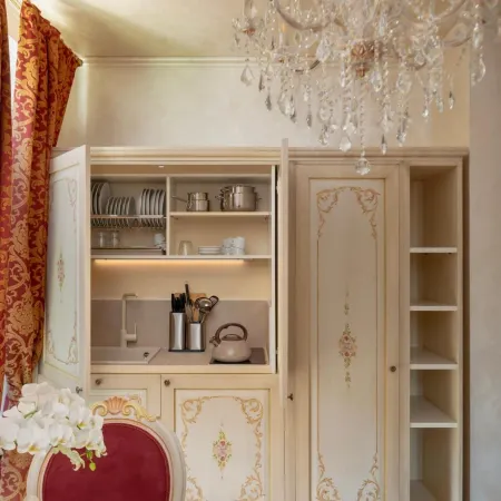 Relais Empire