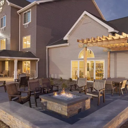 Country Inn & Suites by Radisson, Ames, IA