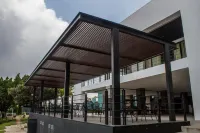 Villa Internacional Hotel & Club - Airport Shuttle