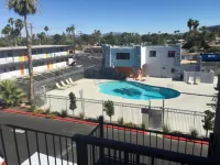 Super 8 by Wyndham Las Vegas North Strip/Fremont St. Area - 2つ星
