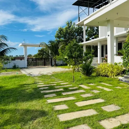 Asai surf inn Arugambay Hotels in Arugam