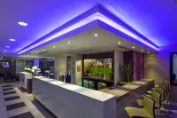 Holiday Inn Express Harlow Hotels in Hoddesdon