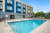 Holiday Inn Express & Suites Mobile – I-65