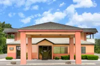 Days Inn by Wyndham Kingdom City Hotel a Kingdom City