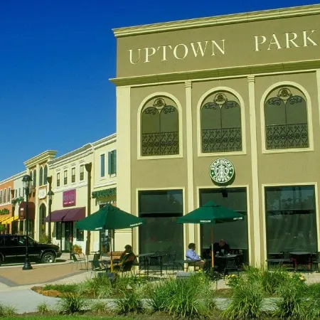 Houston Marriott Uptown by the Galleria Отели рядом с достопримечательностью «поле для гольфа Memorial Park»