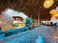 Varni Homestay - Parkplatz