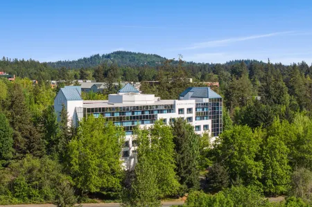 AC Hotel Portland Lake Oswego