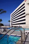 LA Crystal Hotel - Pools