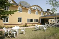 Hotel Petit Riviere Karuizawa - parkir