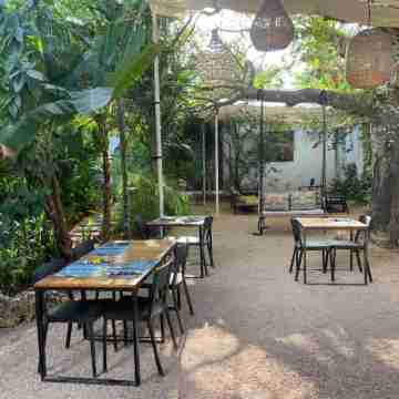 Gaia Villas Hotel Exterior