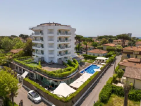 Mondial Resort & Spa Hotels in Pietrasanta