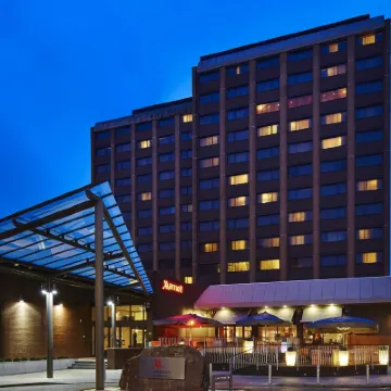 Cardiff Marriott Hotel Hotels near Cardiff Center