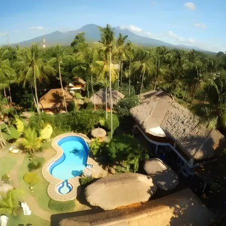 Pura Vida Beach & Dive Resort