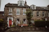 16 Pilrig Guest House Hotels in Broughton