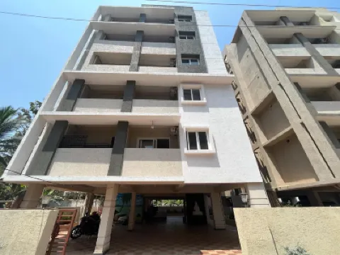 Hotel Golden Arrow Hotels in 