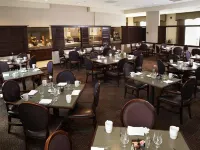 DoubleTree by Hilton Charlotte Airport - فطور