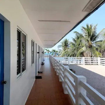 Brizo Hotel & Beach Resort