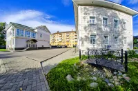 Hotel Svetlitsa Hotel in zona Cosmonaut Pavel Belyaev Monument