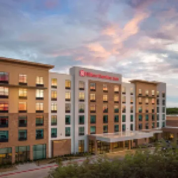 Hilton Garden Inn Grapevine at Silverlake Crossings