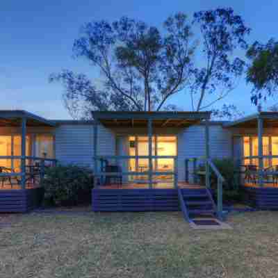 Cobar Caravan Park Hotel Exterior