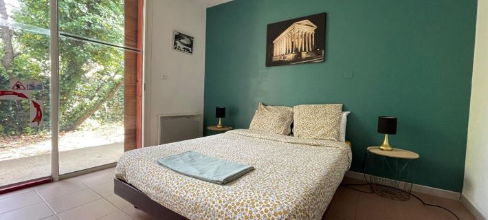 Auberge de Jeunesse HI Nîmes Hotel a Nîmes