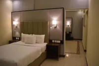 Sunset Suites - 2 звезды