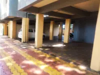 Hotel Manasi Royal - Parkplatz